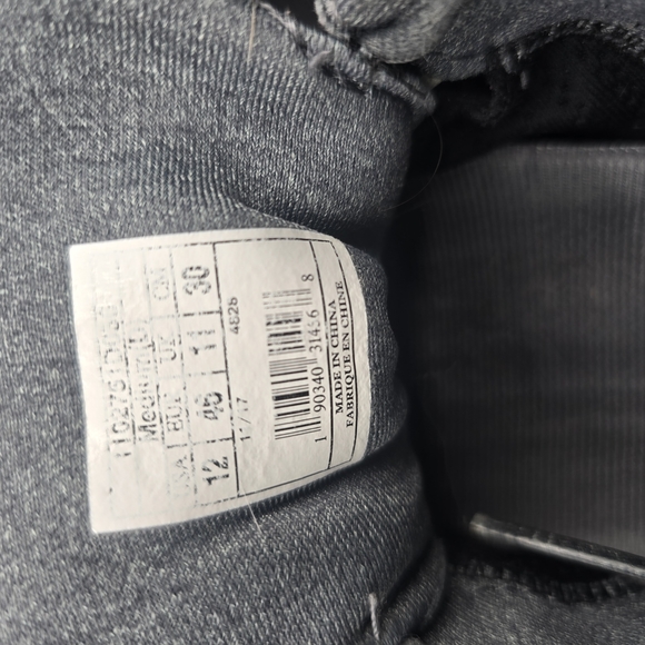 Brooks Running Shoes‎ in Gray and Black and Used main image 7